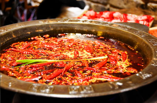 火鍋加盟市場(chǎng)風(fēng)云 盤點(diǎn)十大品牌，為何佩姐火鍋與燜鍋業(yè)態(tài)不在列？